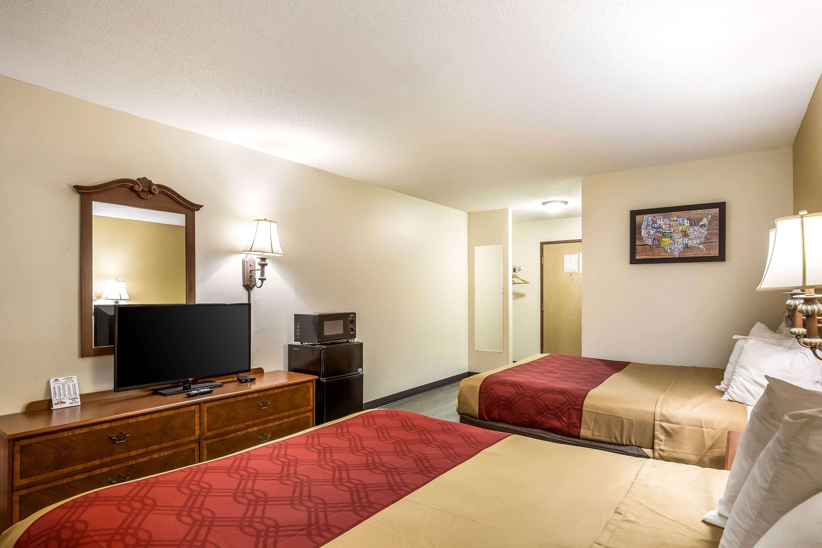 Hotel Econo & 2*