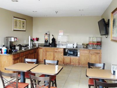Hotel Econo & St Louis 2*